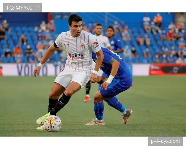 塞维利亚防守稳健成逆转关键，球队表现引发广泛关注