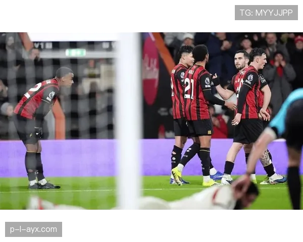 英超争冠白热化：曼城利物浦激烈角逐，晋级形势引关注