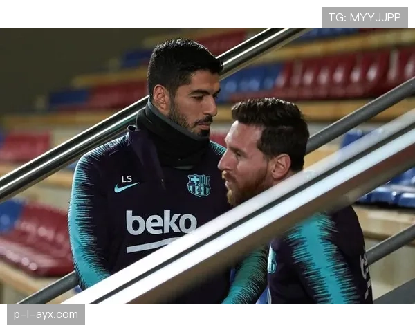 苏亚雷斯训练完回家路上顺手买了辆超跑，说是为了接送孩子上学